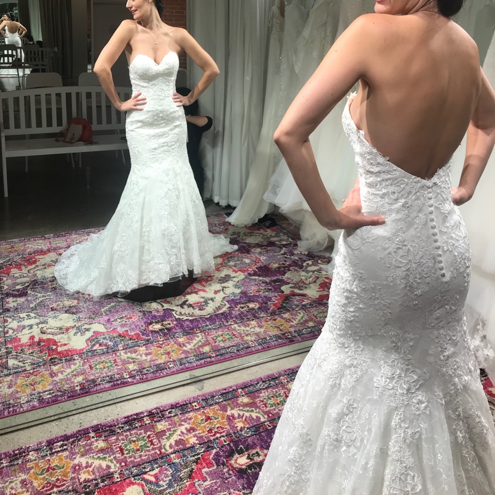 Luv wedding gown "Courts" from designer Mia Solano